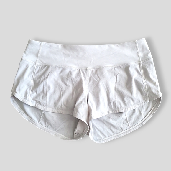 lululemon athletica Pants - Lululemon Speed Up Shorts in white, size 6, 2.5" inseam